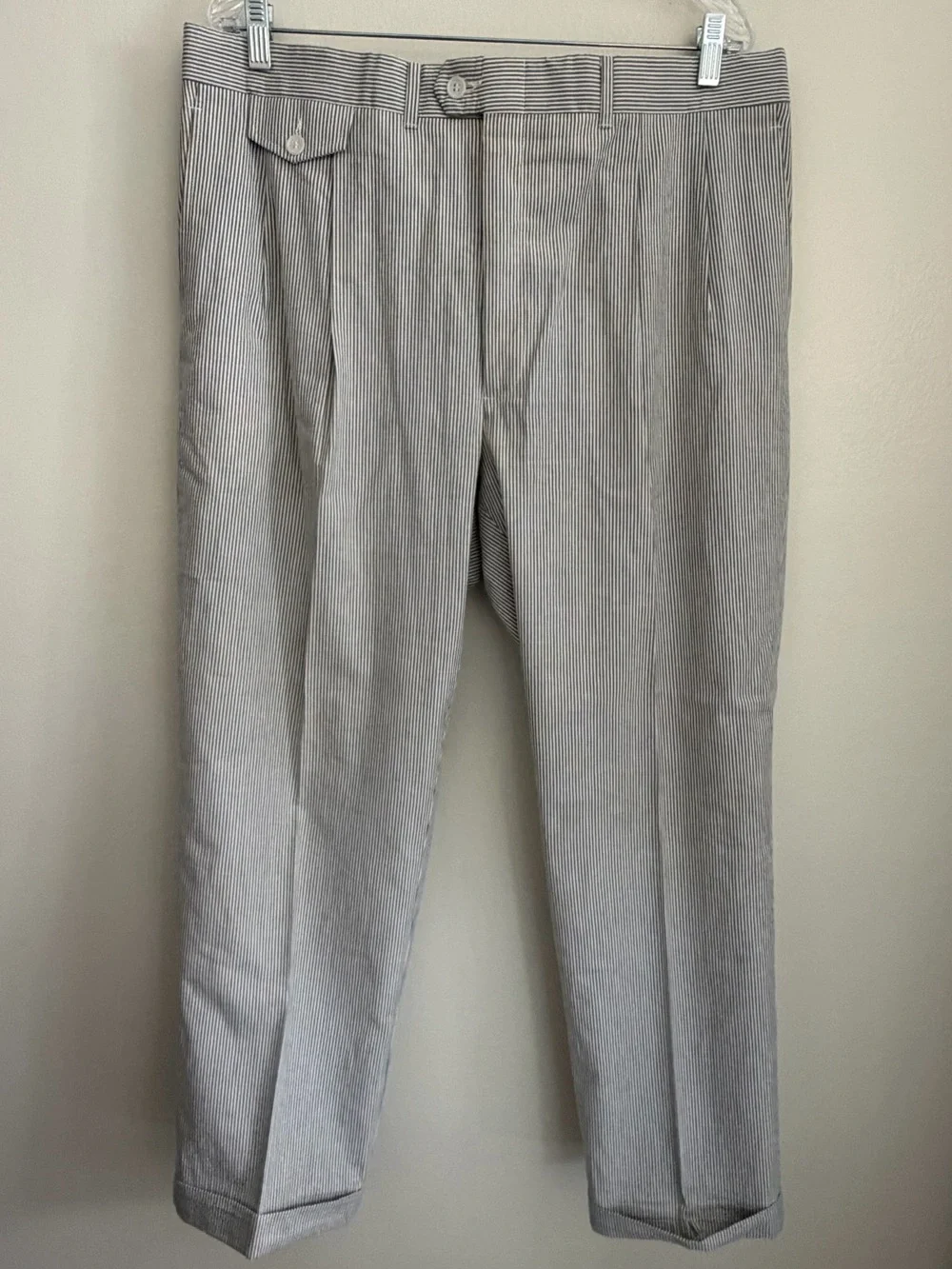 Vtg KUPPENHEIMER Seersucker Casual Pants - Men's Size 38x30 - Gray/White Stripe